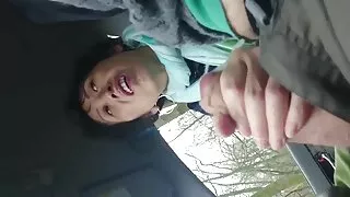 Loira milf dá carona ...