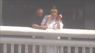 Garota de títulos de ...